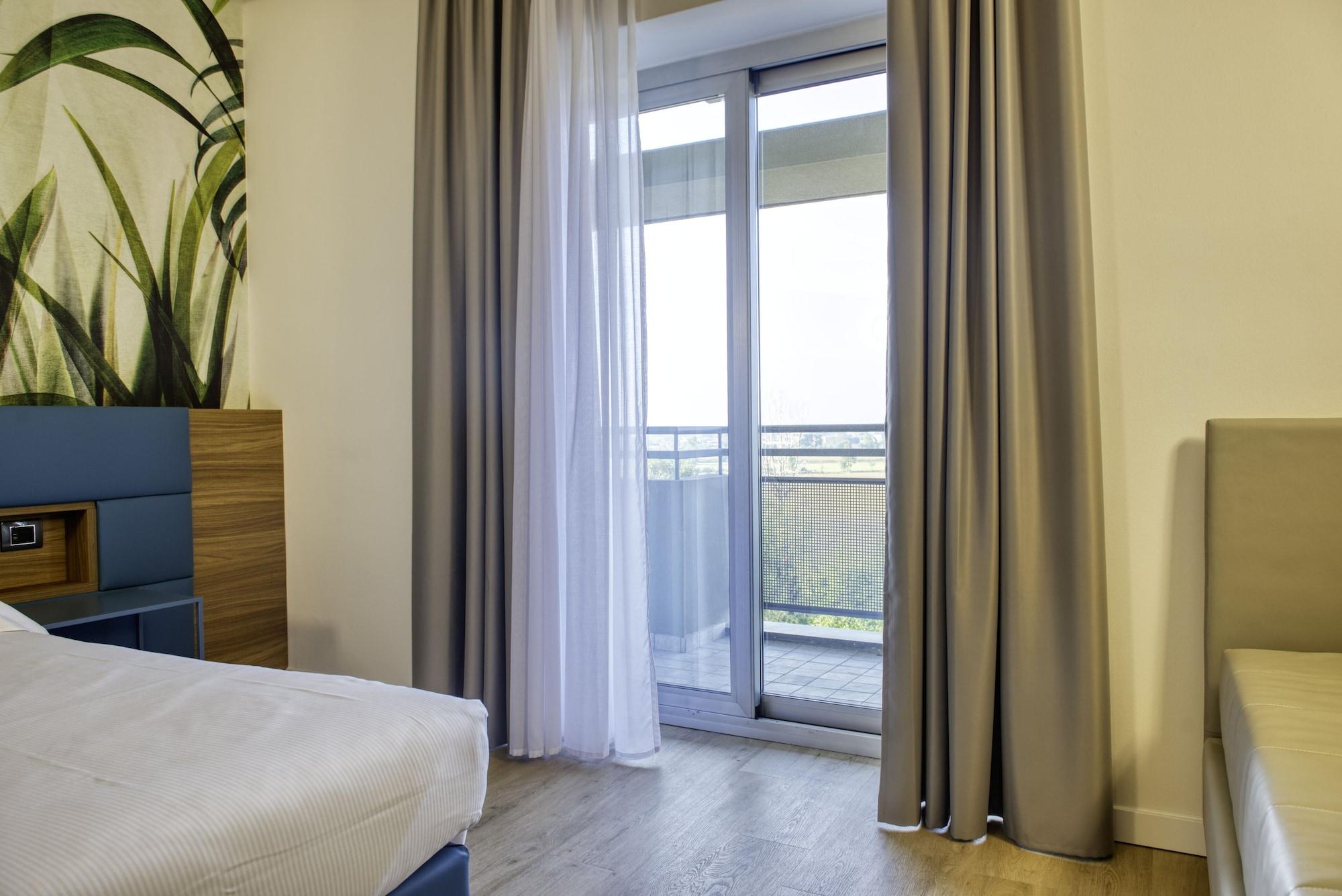 Palace Hotel Zingonia Верделлино Экстерьер фото