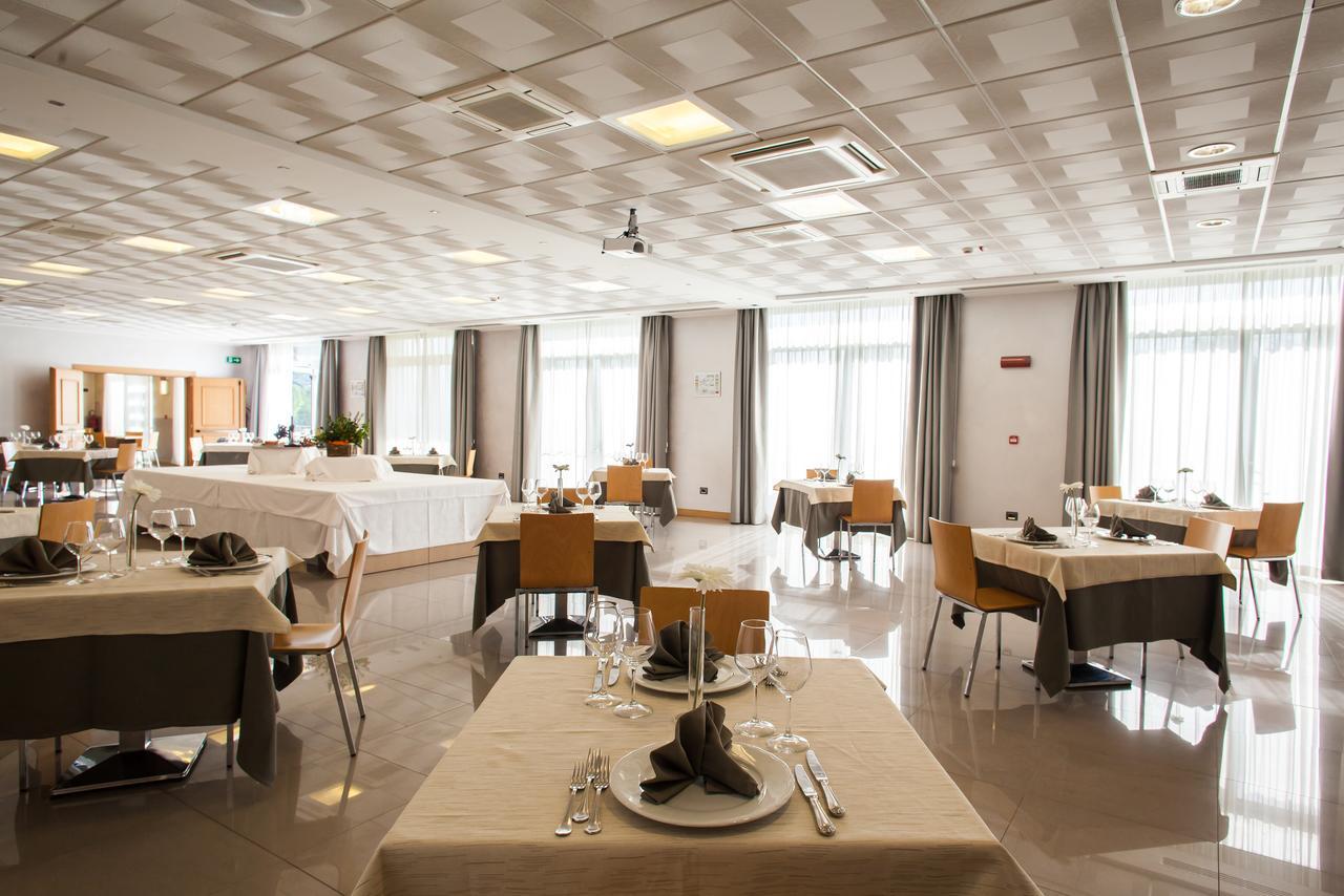 Palace Hotel Zingonia Верделлино Экстерьер фото