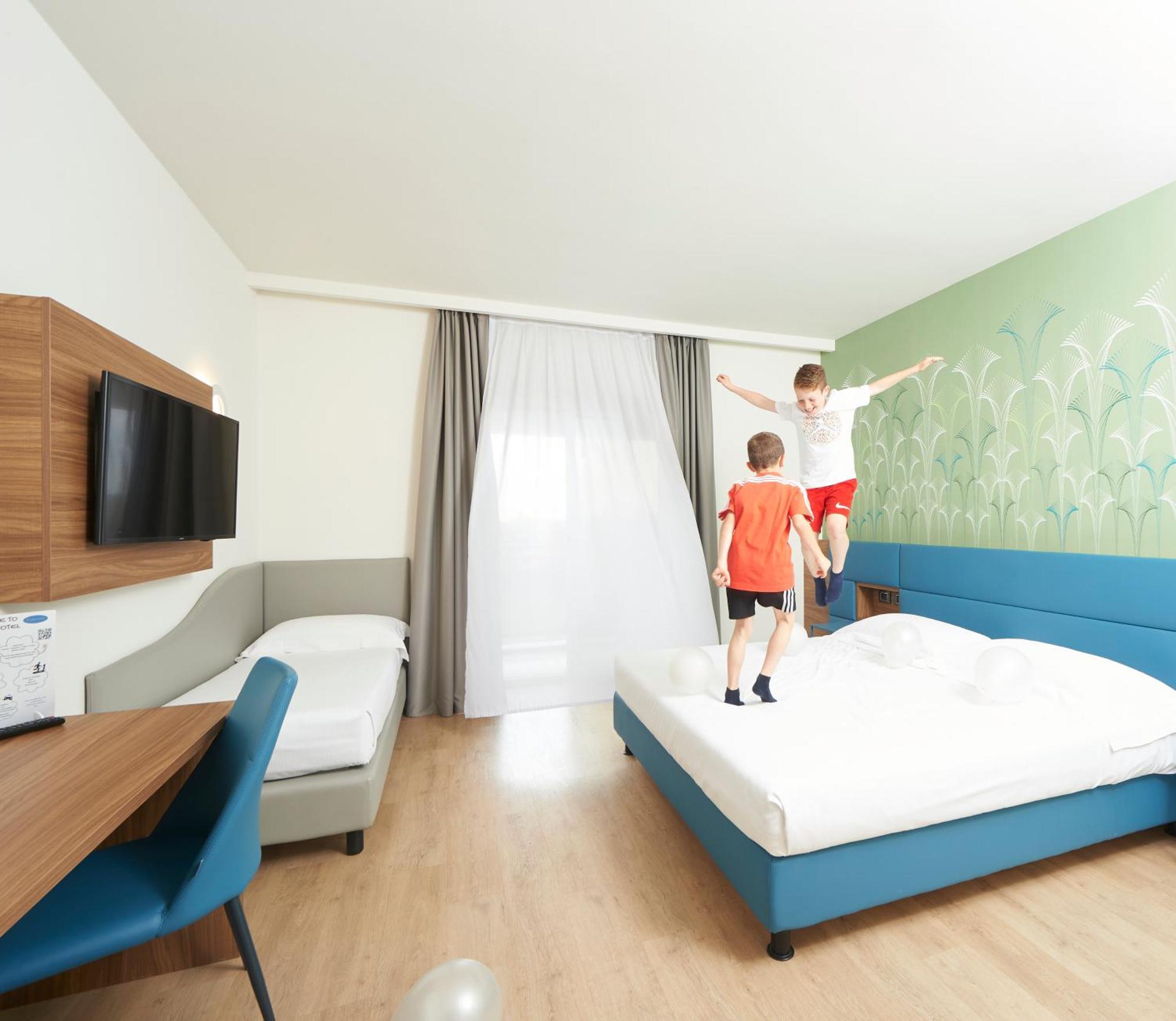 Palace Hotel Zingonia Верделлино Экстерьер фото