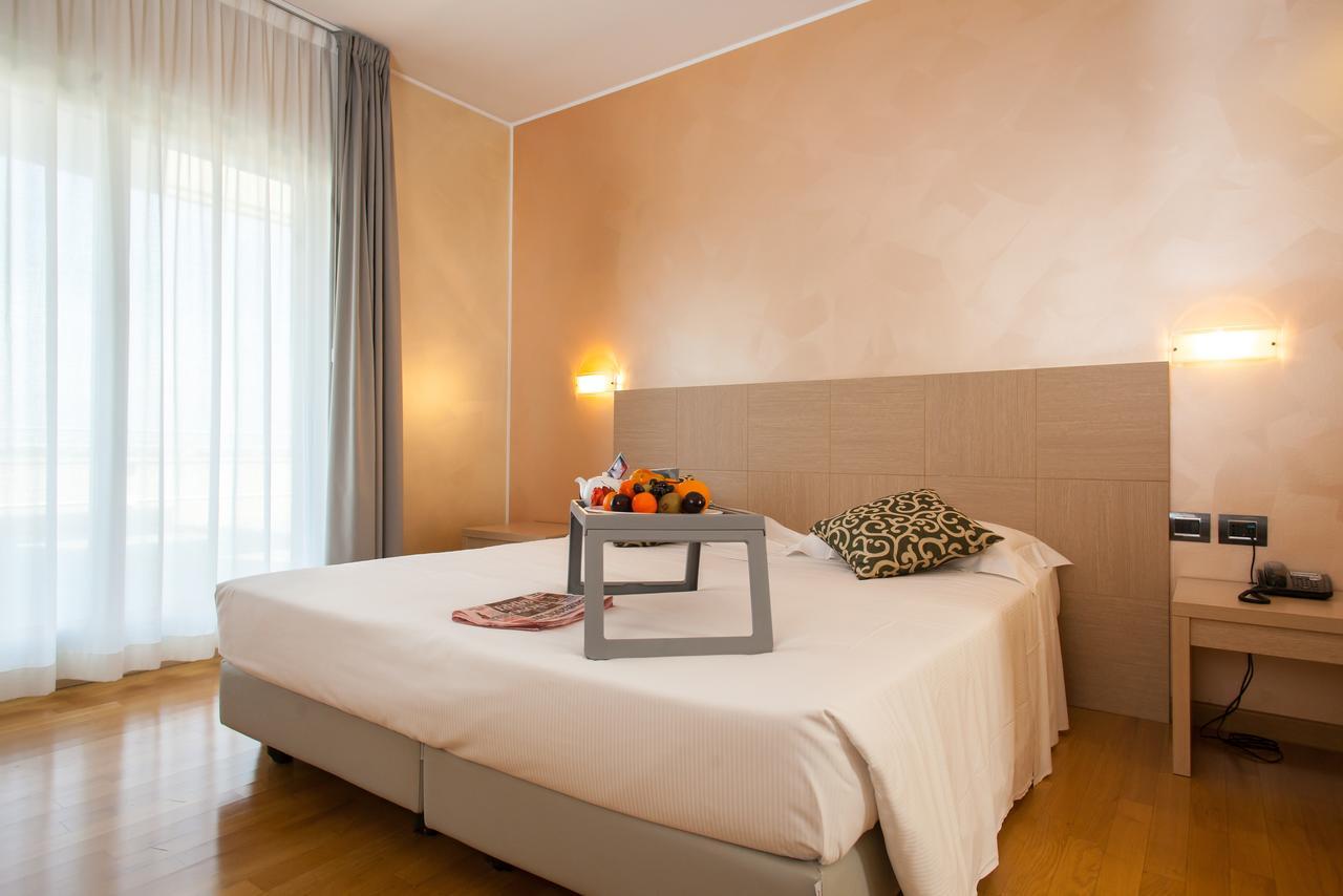 Palace Hotel Zingonia Верделлино Экстерьер фото